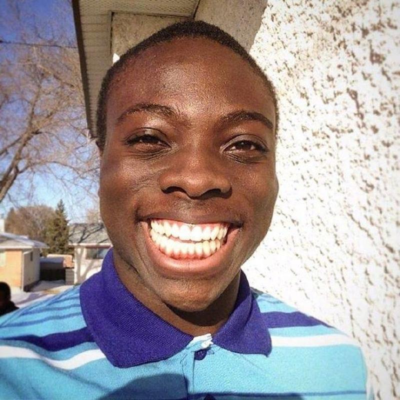 非洲笑容图片_热情好客，快乐分享