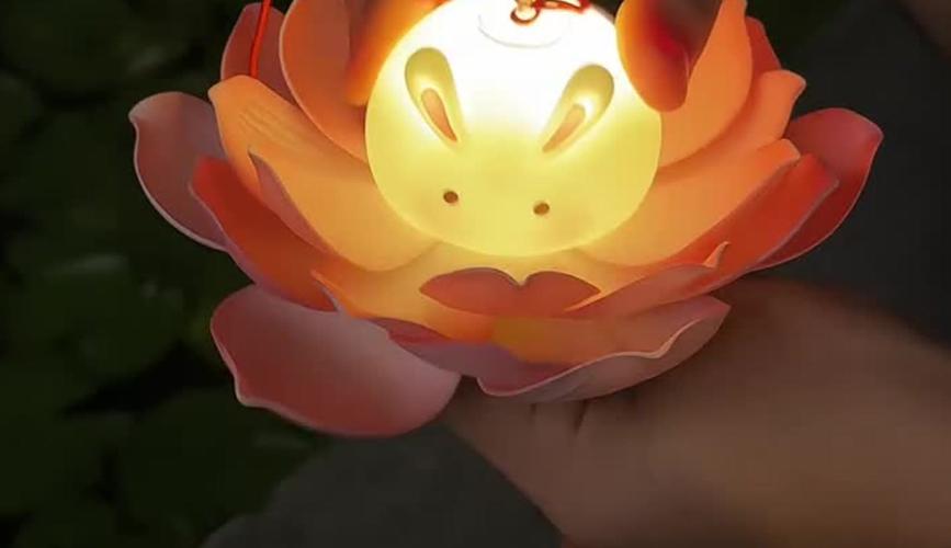 中秋搞笑灯笼图片_中秋搞笑灯笼表情包，创意挂酒瓶，节日欢乐必备！